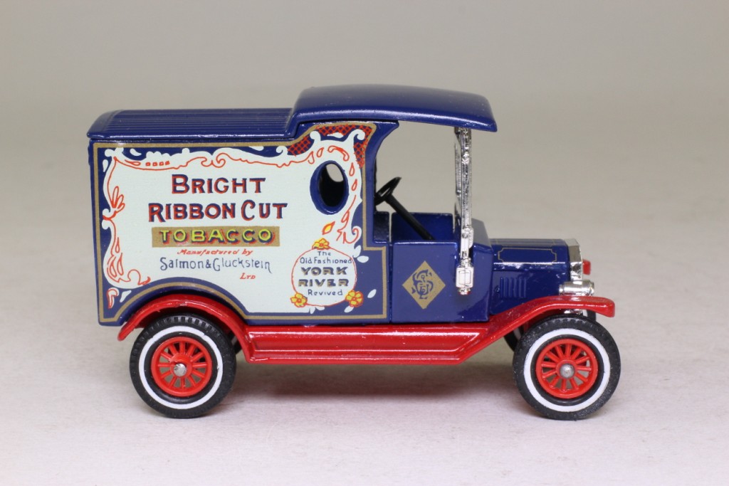 AC34; Bright Ribbon Cut Tobacco; 1912 Ford Model 
